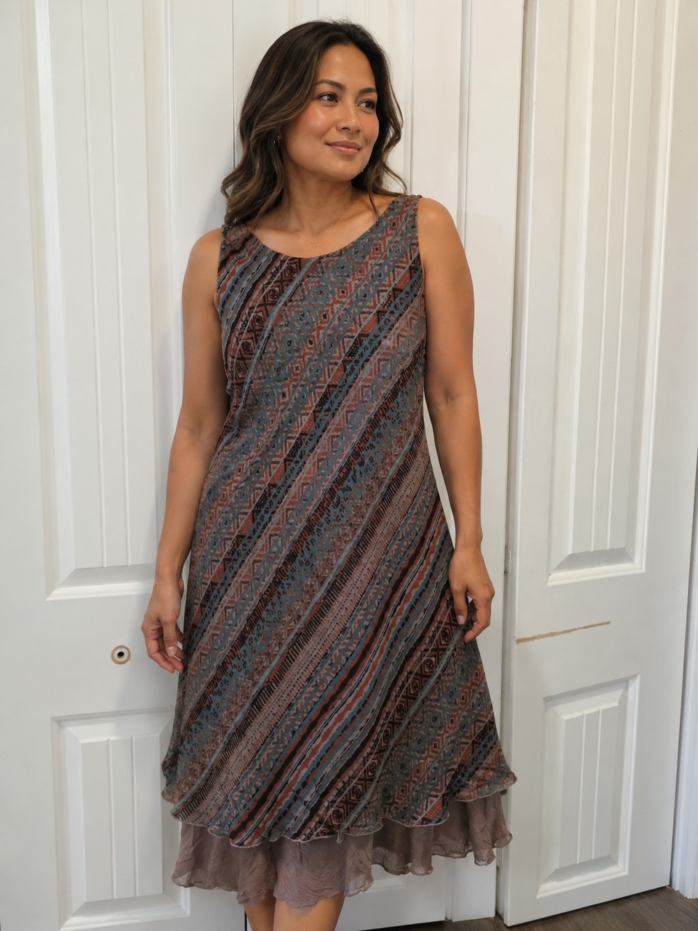 Sleeveless Patterned Layered Midi Dress in Brown and Gray